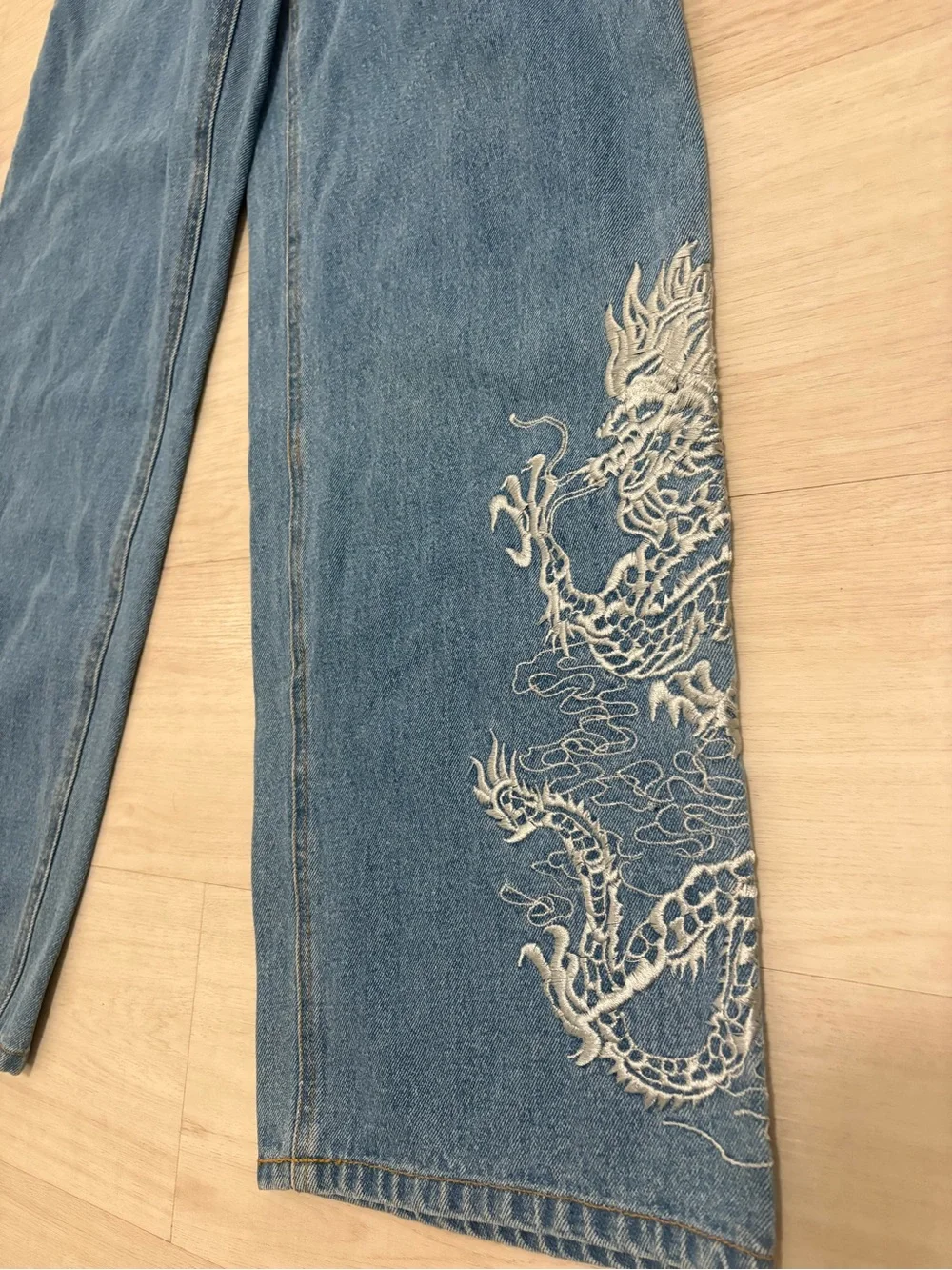 Solo Semore Dragon Embroidered Baggy Jeans Size